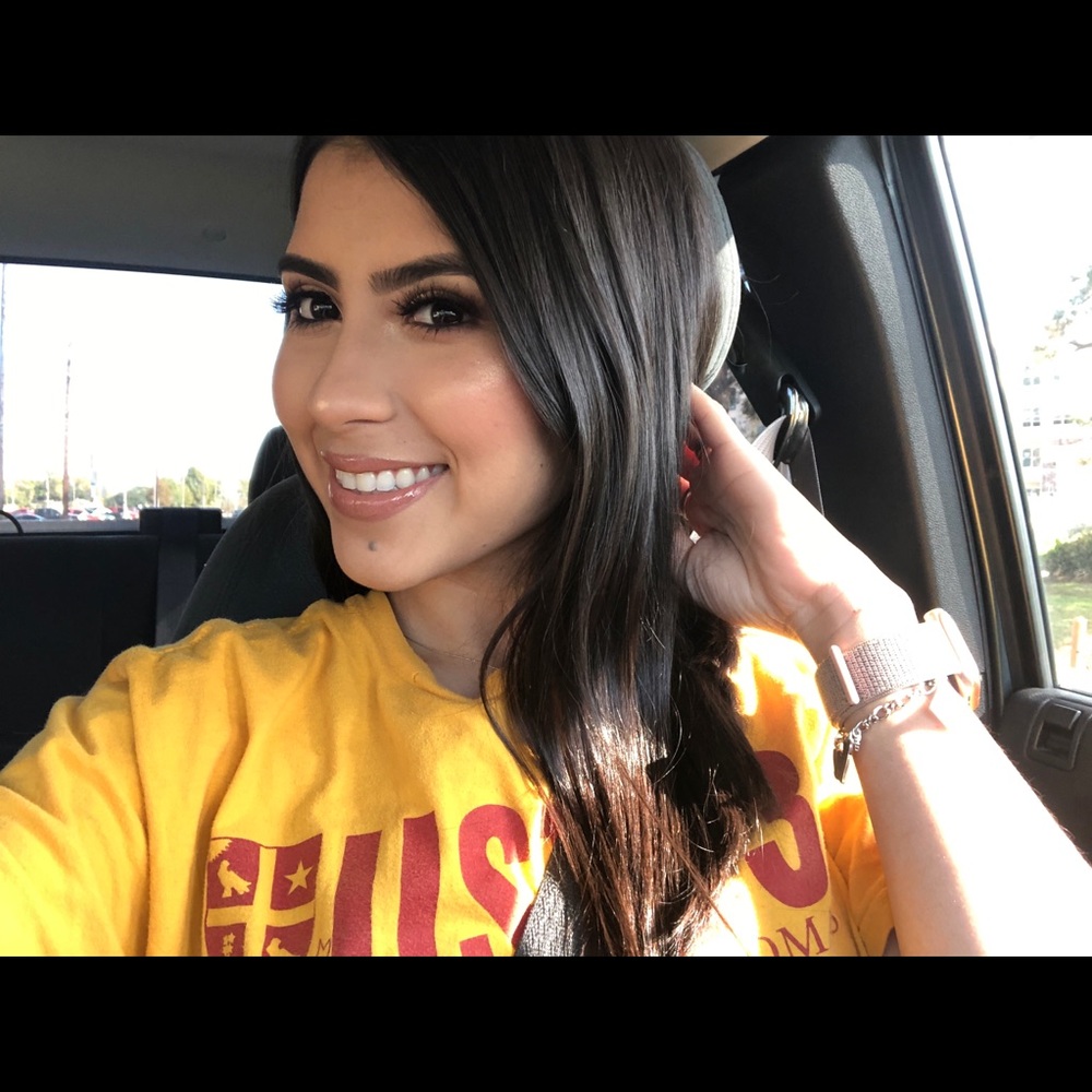 Meet your Posher, Emy